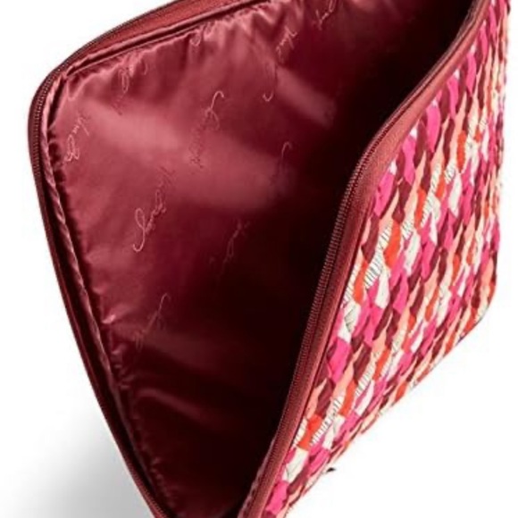 VERA BRADLEY Bohemian Quilted Chevron Laptop Padded Sleeve LIKE NEW! - Picture 2 of 9